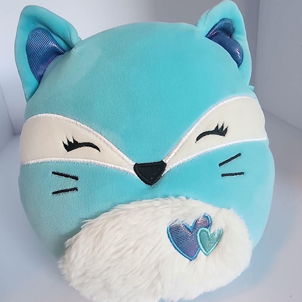 Squishmallows Pania Blue Fox Hearts 8" Plush Stuffed Animal 2023